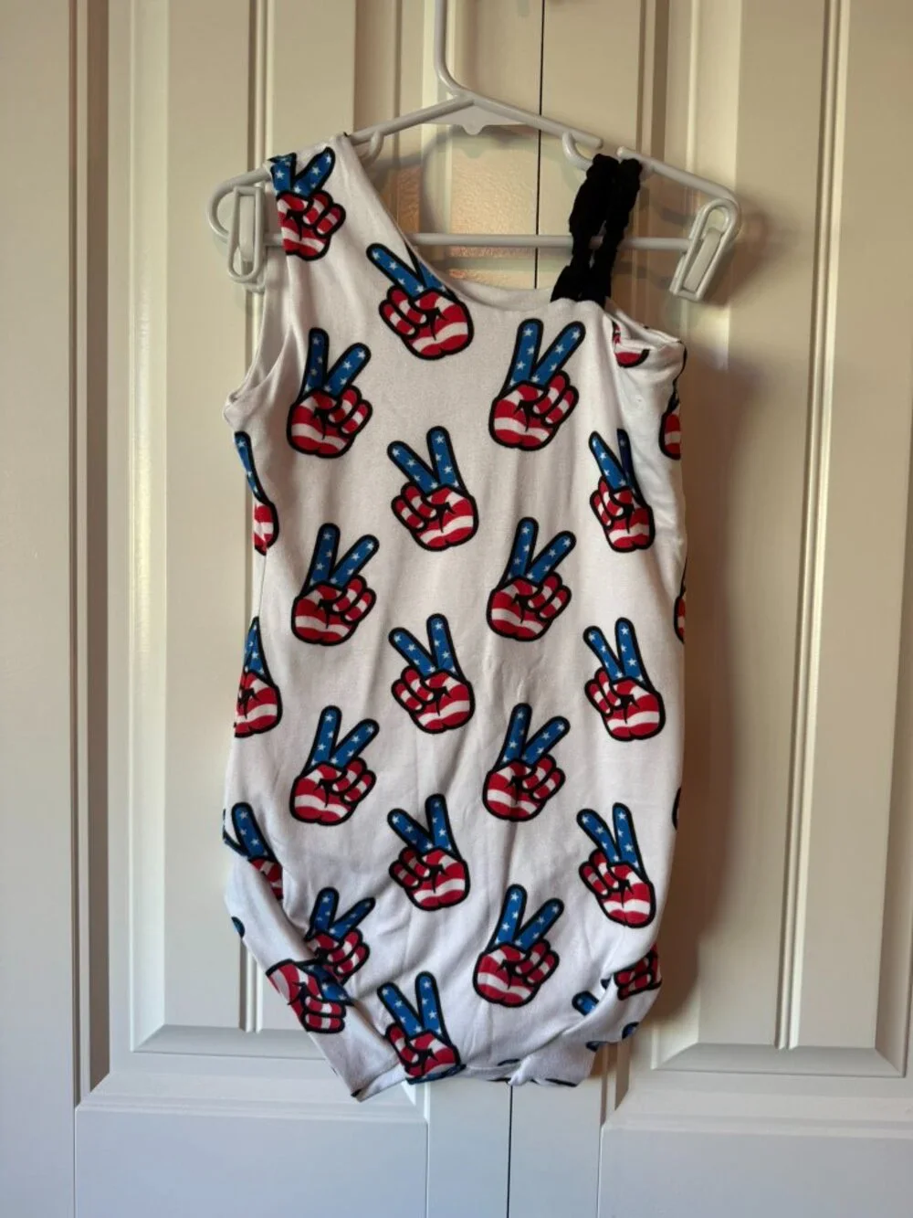 BusyBod Leos USA Peace Leotard Size 7